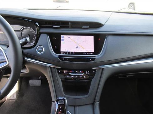 Certified 2025 Cadillac XT5 Premium Luxury image 21