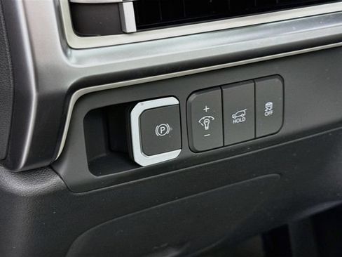 Certified 2024 Hyundai Santa Fe SE AWD/4WD image 11