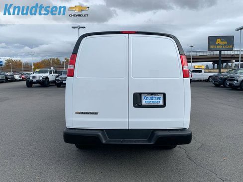 New 2025 Chevrolet Express 2500 w/ Driver Convenience Package image 6