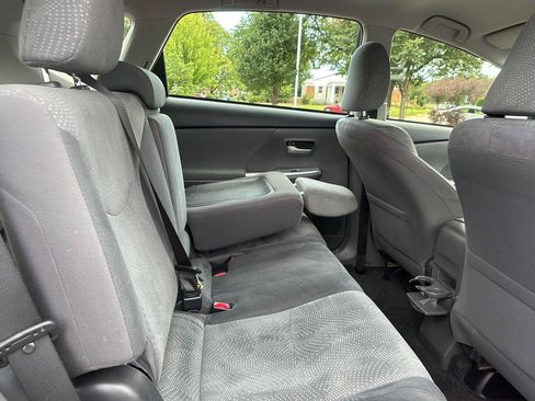 Used 2012 Toyota Prius V Three FWD image 18