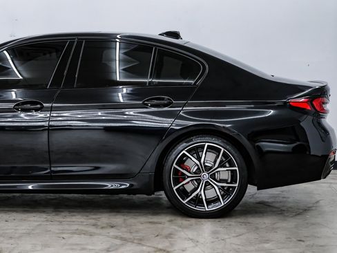 Used 2023 BMW M550i xDrive w/ Executive Package image 14