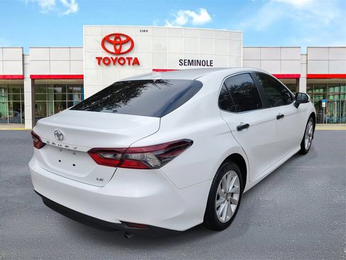 Used 2024 Toyota Camry LE image 3