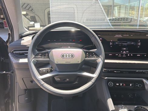 Used 2025 Audi Q5 Premium w/ Premium Plus AWD/4WD image 10