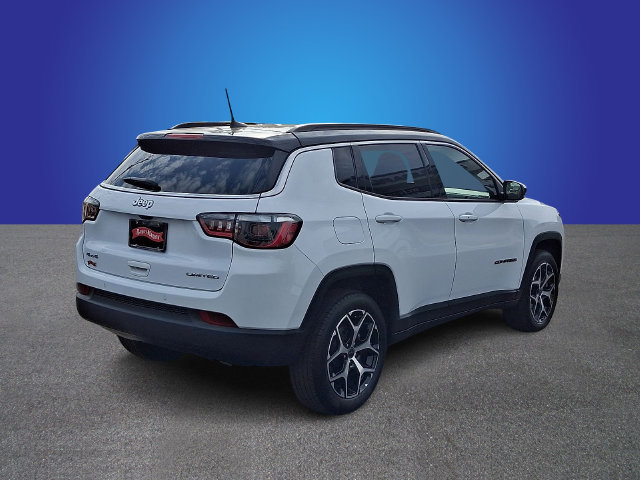 Used 2025 Jeep Compass Limited AWD/4WD image 4