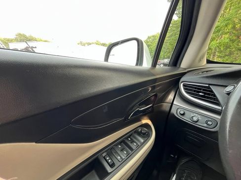 Used 2017 Buick Encore Preferred FWD image 18
