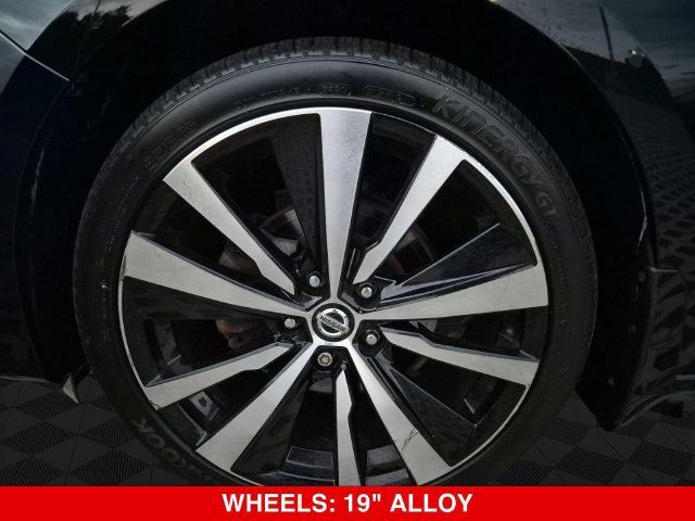 Certified 2021 Nissan Altima 2.5 SR w/ SR Premium Package AWD/4WD image 11