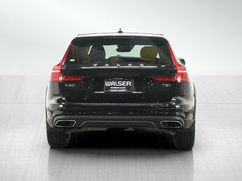 Used 2021 Volvo V60 T5 Cross Country w/ Climate Package AWD/4WD image 4