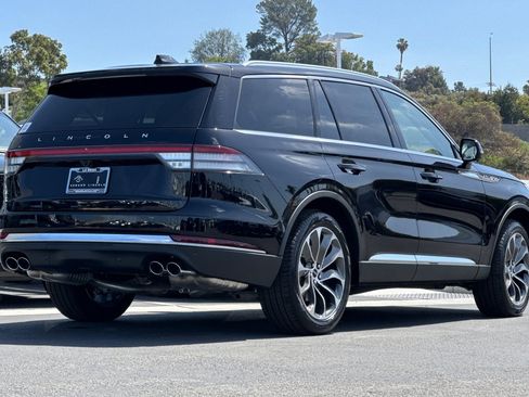 New 2025 Lincoln Aviator Reserve image 3