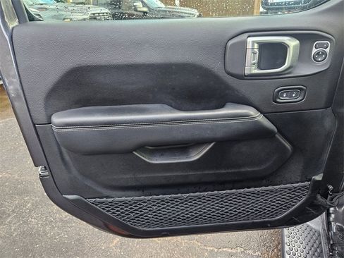 Certified 2020 Jeep Wrangler Unlimited Sahara image 11