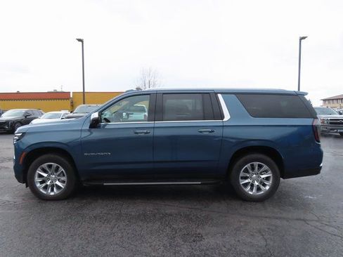 Certified 2025 Chevrolet Suburban Premier image 4