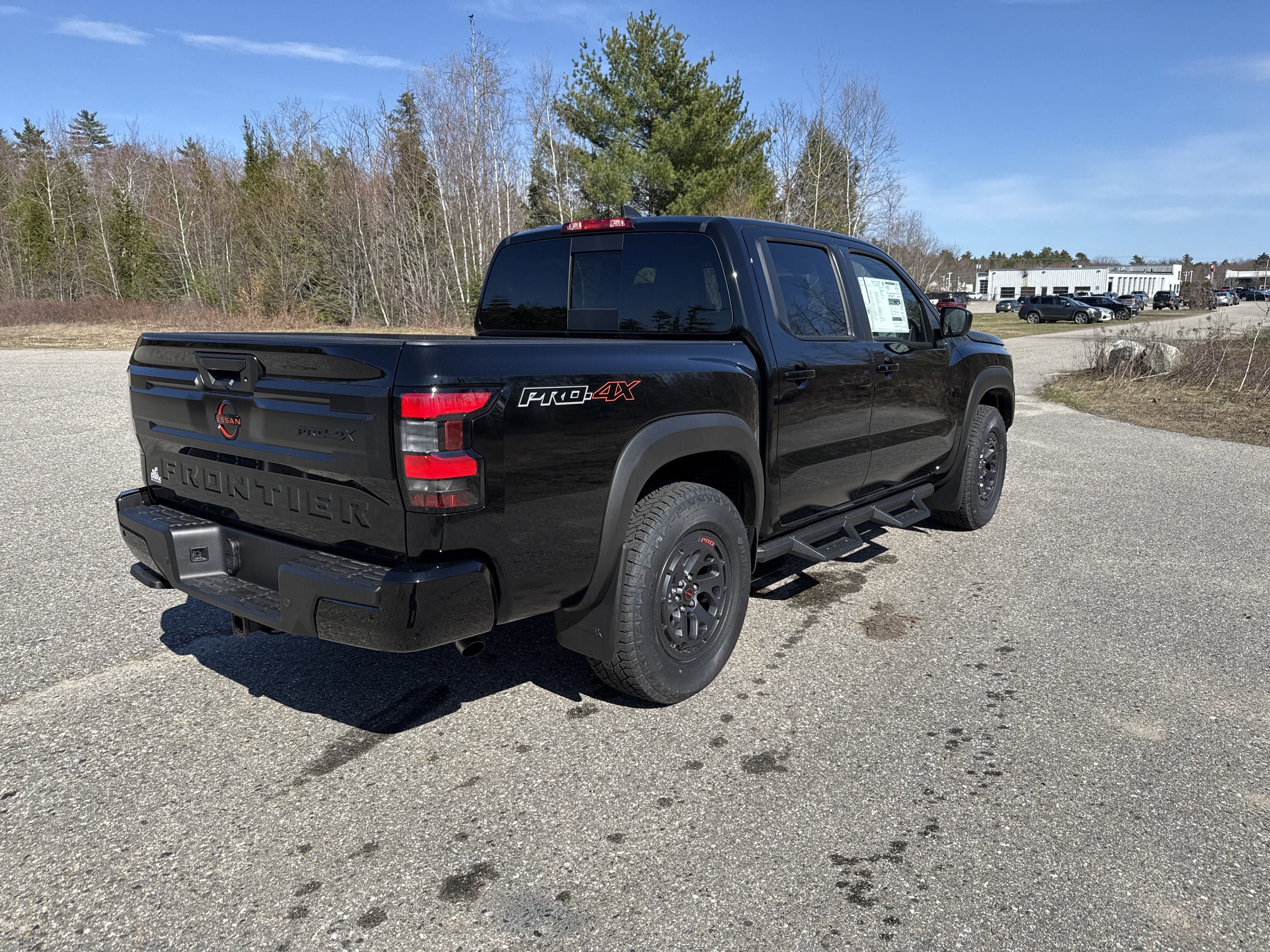 New 2026 Nissan Frontier PRO-4X w/ Tow Package AWD/4WD image 7