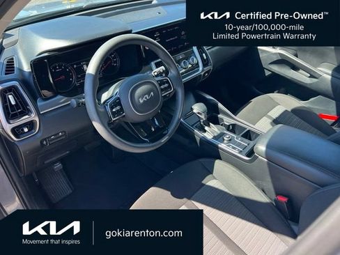 Used 2023 Kia Sorento LX FWD image 17