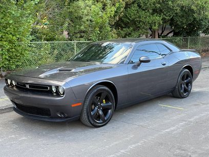 Used 2016 Dodge Challenger SXT