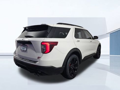 Used 2020 Ford Explorer ST w/ ST Street Pack image 7