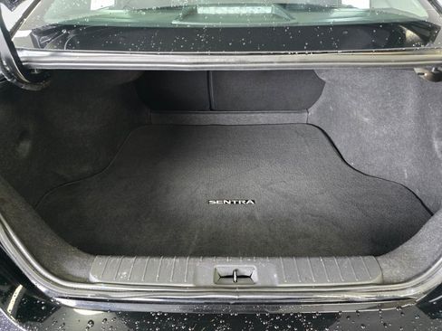Used 2024 Nissan Sentra SV FWD image 16