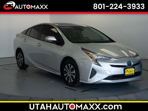 Used 2017 Toyota Prius Three w/ Carpet Mat Package FWD image 1
