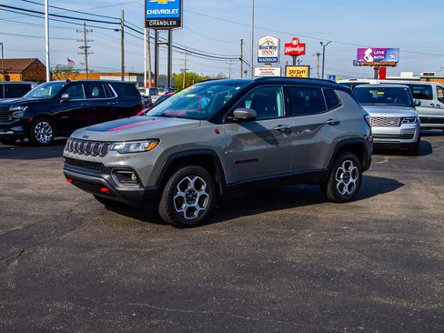 Used 2022 Jeep Compass Trailhawk w/ Sun and Sound Group image 3