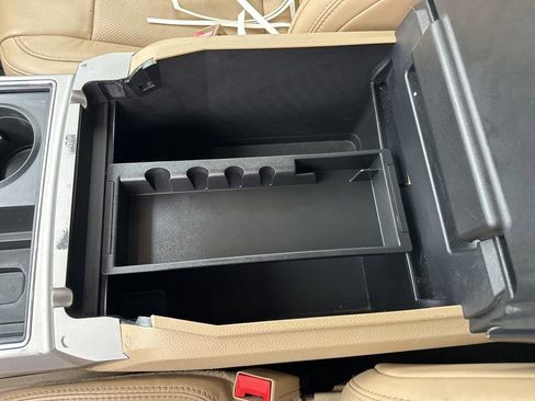 Used 2019 Ford F250 Lariat w/ Lariat Value Package image 38