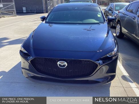 Used 2022 MAZDA MAZDA3 s image 2