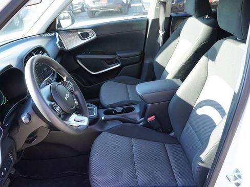 Certified 2024 Kia Soul LX w/ Option Group 015 FWD image 15