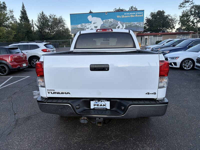 Used 2012 Toyota Tundra 4x4 CrewMax w/ Tow Pkg image 6