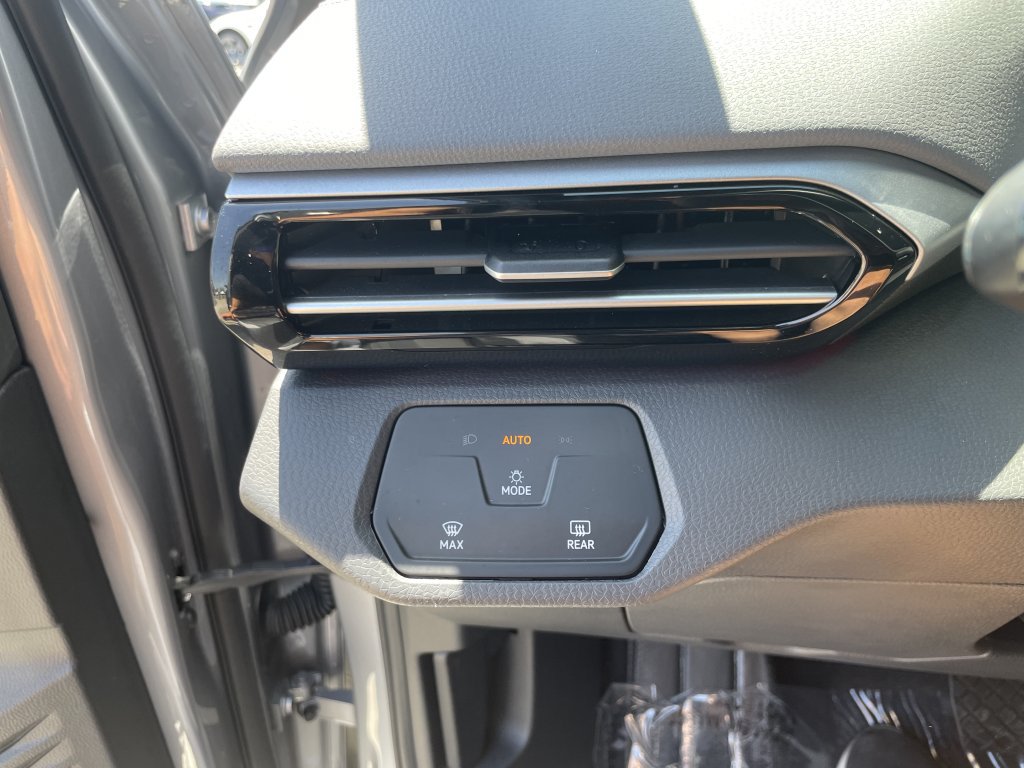 Used 2023 Volkswagen ID.4 Pro RWD image 26