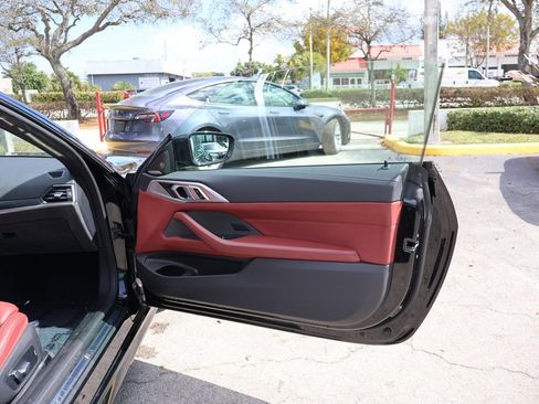 Used 2023 BMW 430i xDrive Convertible w/ M Sport Package image 32