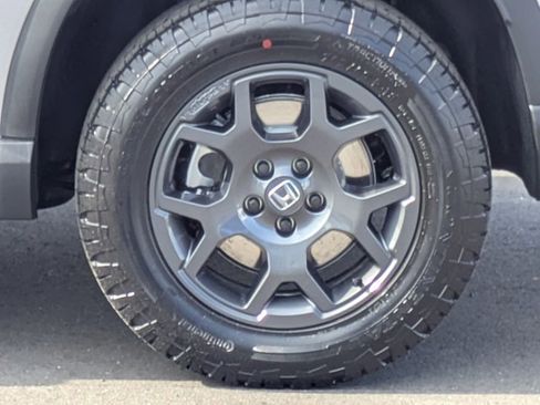 New 2025 Honda Pilot TrailSport image 9