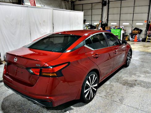 Used 2019 Nissan Altima 2.5 SR w/ SR Premium Package image 23