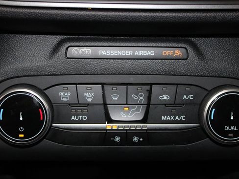 Used 2025 Ford Escape Active AWD/4WD image 47