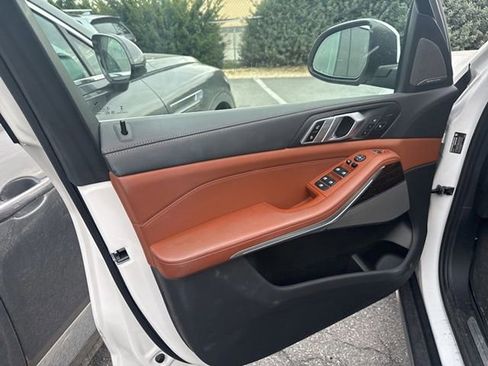 Used 2024 BMW X5 xDrive40i w/ Premium Package image 19