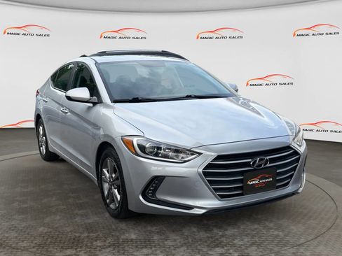 Used 2018 Hyundai Elantra Value Edition w/ Cargo Package FWD image 5