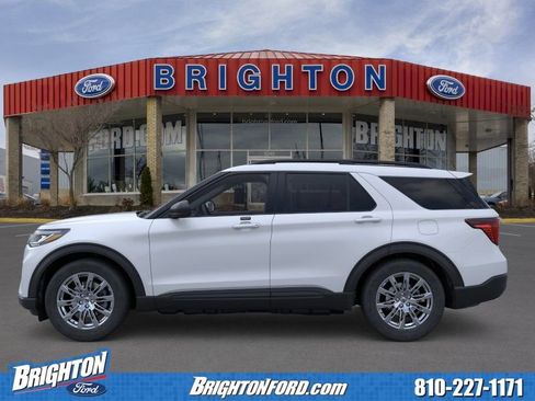 Used 2026 Ford Explorer Active w/ Active Comfort Package AWD/4WD image 2