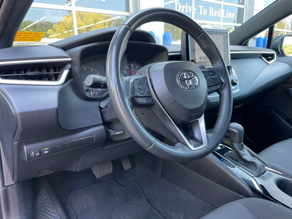 Used 2025 Toyota Corolla SE FWD image 9