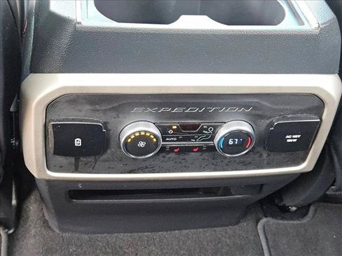Used 2024 Ford Expedition Max Limited RWD image 18