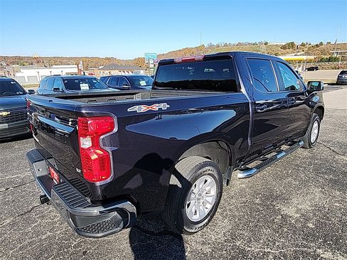Used 2022 Chevrolet Silverado 1500 LT w/ Protection Package image 9