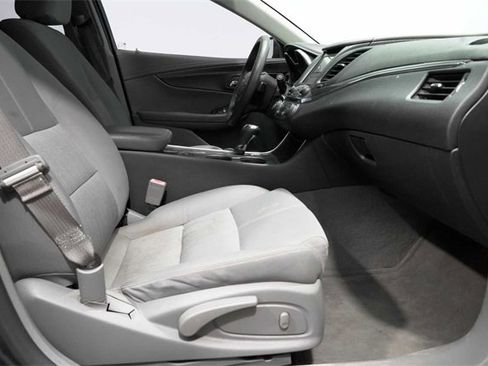Used 2014 Chevrolet Impala LS image 23