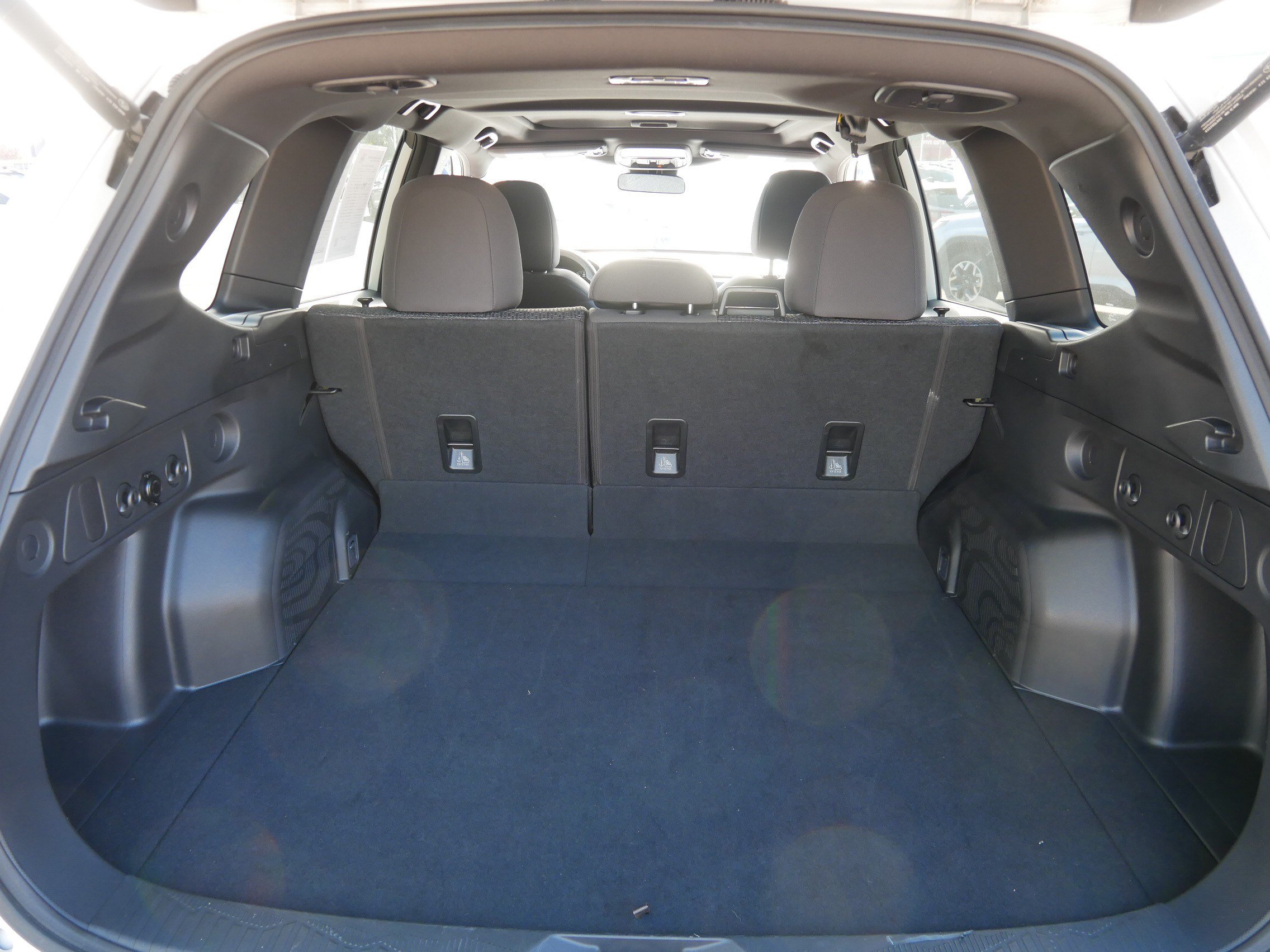 Certified 2025 Subaru Forester Premium AWD/4WD image 18