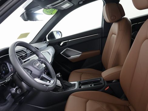 Used 2025 Audi Q3 2.0T Premium w/ Convenience Package image 20