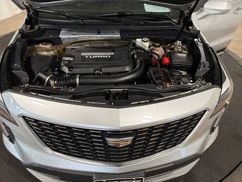 Used 2019 Cadillac XT4 Premium Luxury AWD/4WD image 38