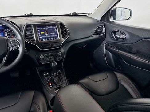 Used 2022 Jeep Cherokee Trailhawk w/ Sun, Sound & Nav Group image 26