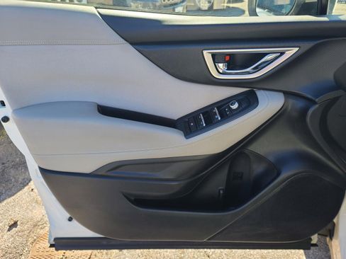 Used 2019 Subaru Forester Premium w/ All-Weather Package image 9