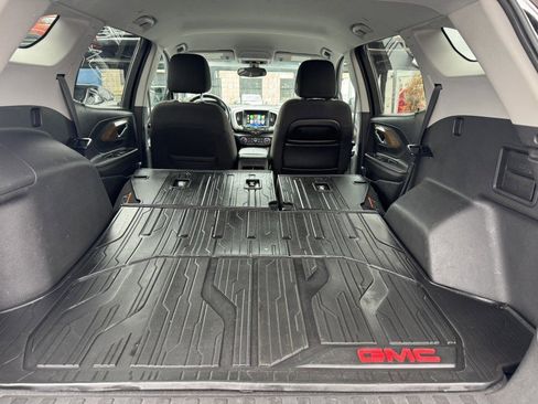 Used 2019 GMC Terrain SLE w/ Driver Convenience Package image 31