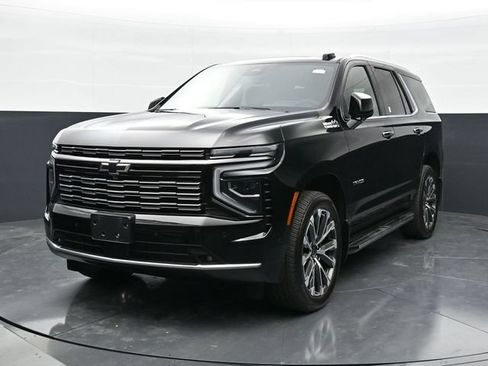 Used 2025 Chevrolet Tahoe High Country w/ Sun And Tow Package AWD/4WD image 5