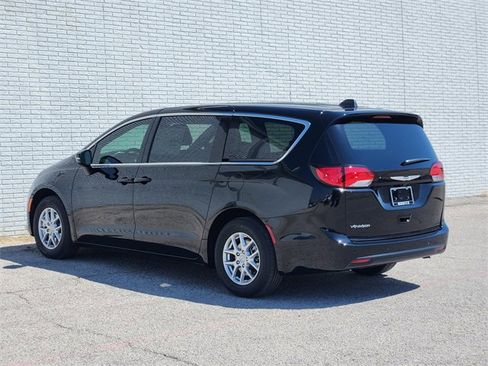 New 2026 Chrysler Voyager LX image 3