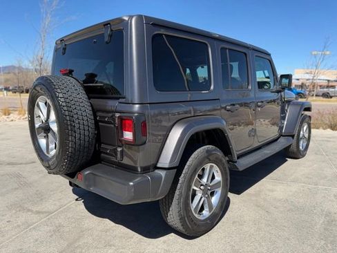 Used 2022 Jeep Wrangler Unlimited Sahara w/ Cold Weather Group image 9