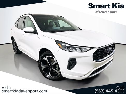 Used 2023 Ford Escape ST-Line Select w/ Tech Pack #2 AWD/4WD image 1