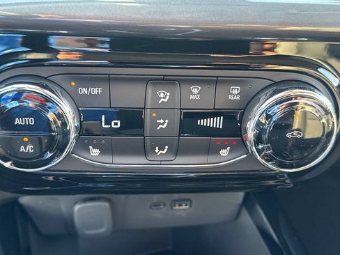 New 2026 Chevrolet Trax ACTIV w/ Driver Confidence Package FWD image 18