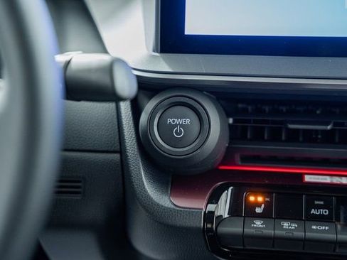 New 2026 Toyota Prius Plug-In Hybrid FWD image 23