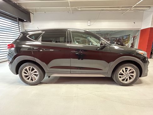 Used 2017 Hyundai Tucson SE AWD/4WD image 13